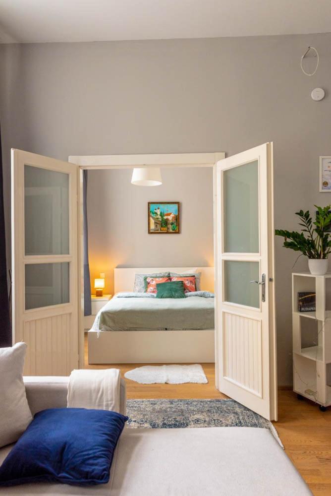 Apartamento Maria Topfive With Free Private Parking Budapest Exterior foto