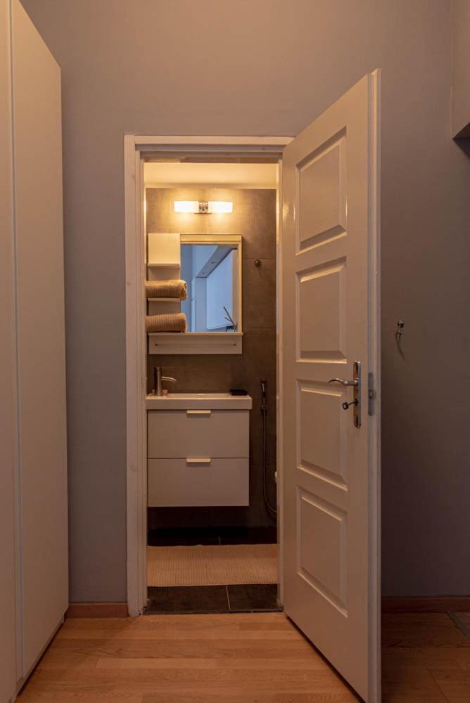 Apartamento Maria Topfive With Free Private Parking Budapest Exterior foto
